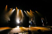 「TEAM SHACHI 1st TOUR 2019 ～タイムトレインかなた～」愛知・日本特殊陶業市民会館 ビレッジホール公演の様子。（撮影：笹森健一）