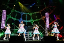 ロッカジャポニカ「ROCK A JAPONICA "FRONTIER" LIVE ～中野サンプラザ 平成最後のアイドルコンサート～」の様子。