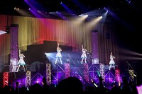 ロッカジャポニカ「ROCK A JAPONICA "FRONTIER" LIVE ～中野サンプラザ 平成最後のアイドルコンサート～」の様子。