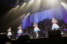 ロッカジャポニカ「ROCK A JAPONICA "FRONTIER" LIVE ～中野サンプラザ 平成最後のアイドルコンサート～」の様子。