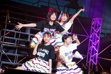 ロッカジャポニカ「ROCK A JAPONICA "FRONTIER" LIVE ～中野サンプラザ 平成最後のアイドルコンサート～」の様子。