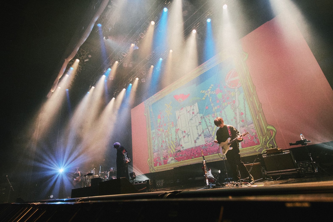 「Eve 2019 春Tour『おとぎ』」東京・Zepp DiverCity TOKYO公演の様子。（撮影：山川哲矢）