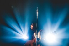 石崎ひゅーい（撮影：鈴木友莉）