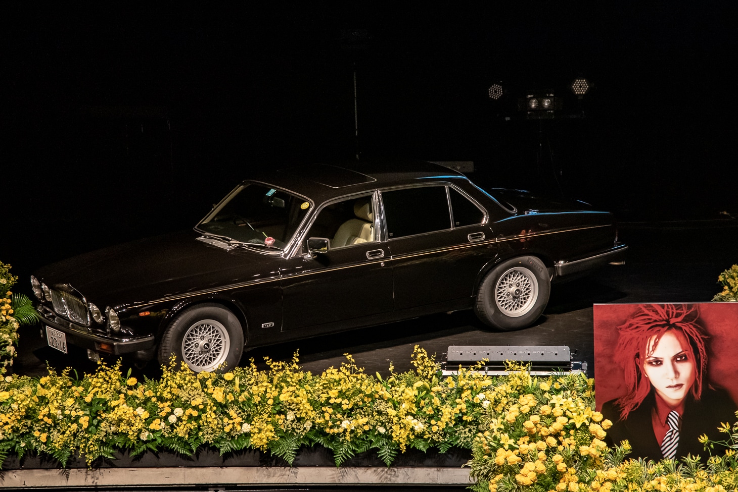 hideの愛車「ジャガー・デイムラー ダブルシックス」