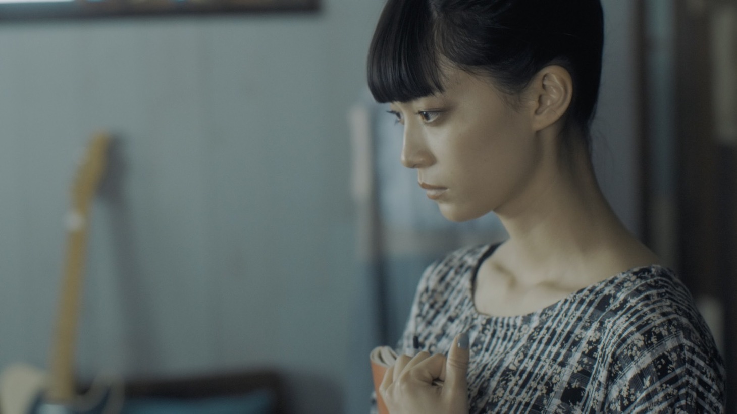 BiSH「I am me.」ミュージックビデオより。