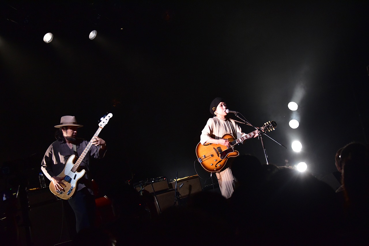 Ｔ字路s「PIT VIPER BLUES Release Tour」の様子。