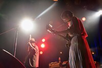 Ｔ字路s「PIT VIPER BLUES Release Tour」の様子。