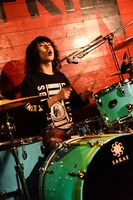 細川千弘（Dr）（Photo by Masanori Fujikawa）