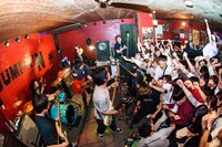 KOTORI「LOCAL MATCH 2019」神奈川・横須賀かぼちゃ屋公演の様子。（Photo by Masanori Fujikawa）