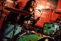 細川千弘（Dr）（Photo by Masanori Fujikawa）