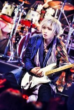 ヒロト（G）（Photo by Lestat C＆M Project、Miki Fujiwara）