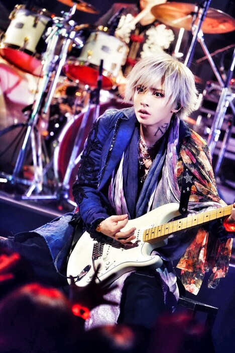 ヒロト（G）（Photo by Lestat C＆M Project、Miki Fujiwara）