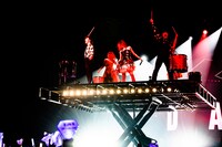 LiSA「LiVE is Smile Always～364＋JOKER～」の様子。（撮影：青木カズロー）