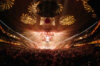 「MISIA 平成武道館 LIFE IS GOING ON AND ON」の様子。