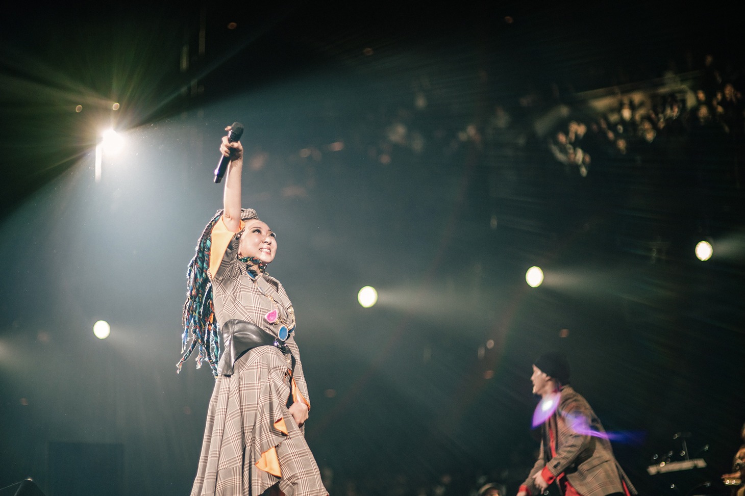 「MISIA 平成武道館 LIFE IS GOING ON AND ON」の様子。