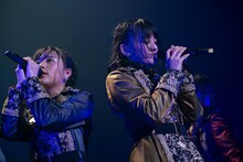 左から堀くるみ、清井咲希。