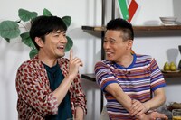 左から森山直太朗、柳沢慎吾。(c)フジテレビ