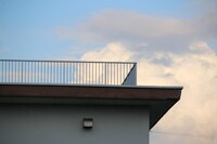 清志郎が通っていた東京都立日野高校の屋上。