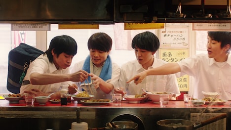 「キリンレモン」新CM「夏、あいつら。」編より。