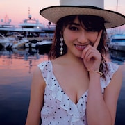 守屋茜の1st写真集「潜在意識」より。(撮影:桑島智輝)