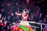 小倉唯「小倉唯 LIVE TOUR 2019『Step Apple』」千葉・幕張イベントホール公演の様子。