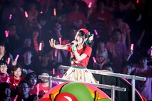 小倉唯「小倉唯 LIVE TOUR 2019『Step Apple』」千葉・幕張イベントホール公演の様子。