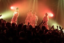 uijin one man live 「dreaming」の様子。（撮影：真島洸［M.u.D］）