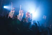 uijin one man live 「dreaming」の様子。（撮影：真島洸［M.u.D］）