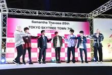 「7年間で一番変わったメンバーは？」の質問で中務裕太以外のメンバーが全員中務裕太を指す様子。