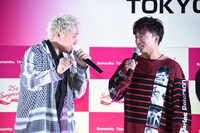 熱弁をふるう小森隼（左）とそれを聞く白濱亜嵐（右）。