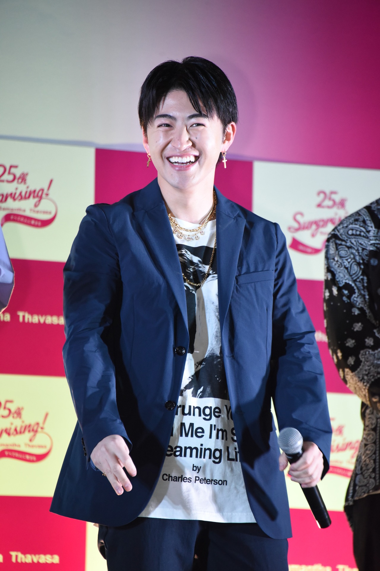 佐野玲於