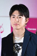 佐野玲於