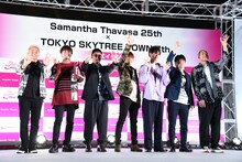 ムービーカメラに手を振るGENERATIONS from EXILE TRIBE。