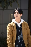 催眠にかかったユースケ。