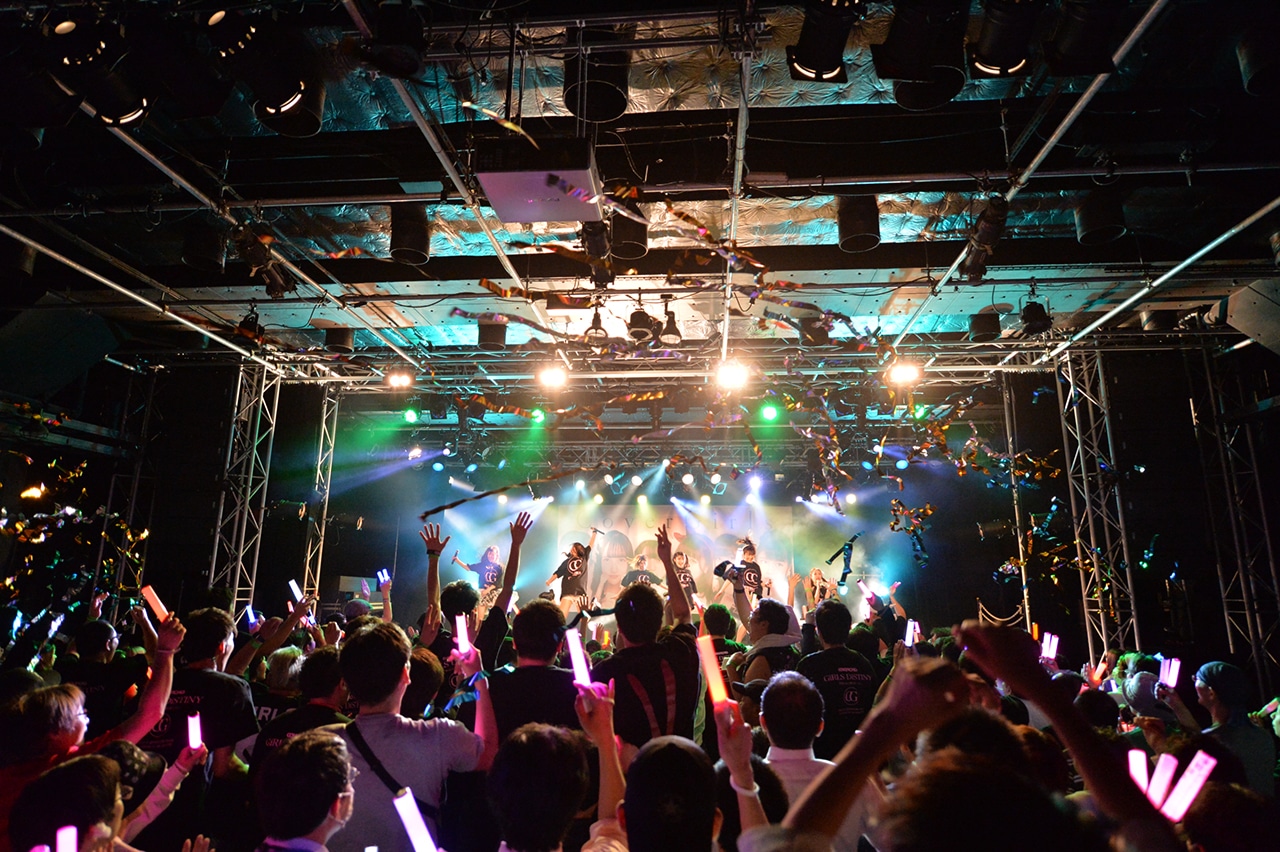 CoverGirls「GiRLS DiSTINY～世界はまだ僕を知らない～」の様子。（撮影：You Homma）