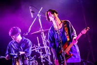 はっとり（Vo, G）（撮影：中山優司）