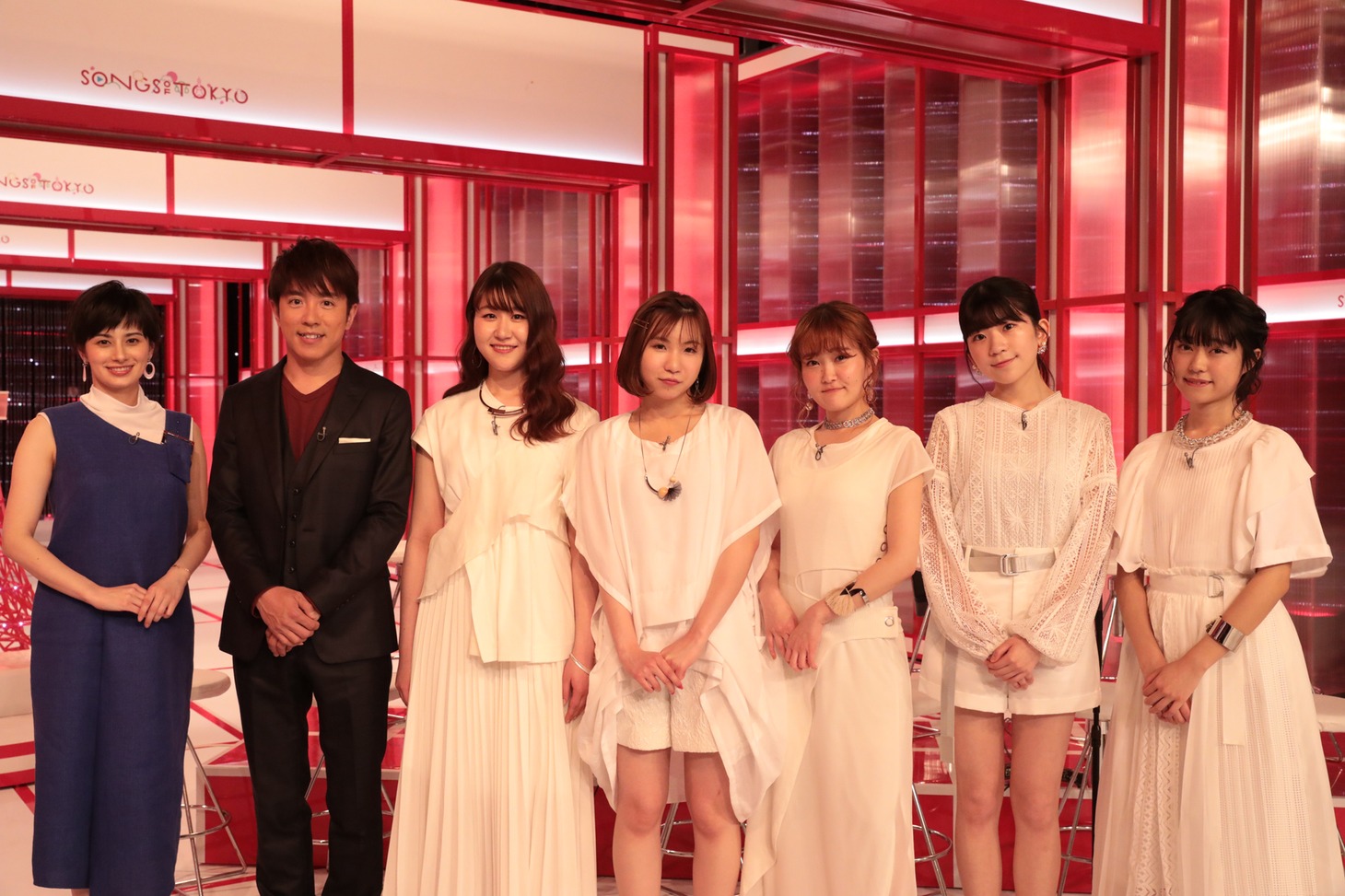 左からホラン千秋、村上信五（関ジャニ∞）、Little Glee Monster。（写真提供：NHK）