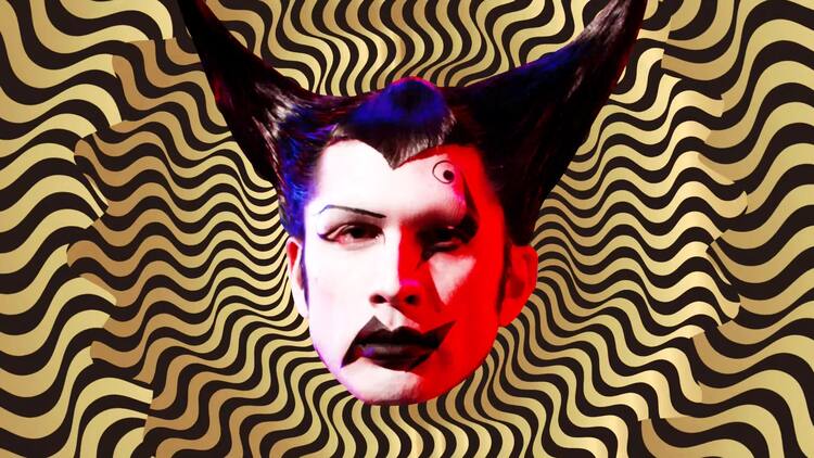 平井堅 メイクに5時間かけて魔法使いに 動画あり コメントあり 音楽ナタリー