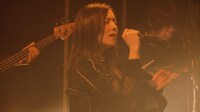 milet「"milet SPECIAL SHOW CASE Vol.1" @ Billboard-Live TOKYO」のワンシーン。