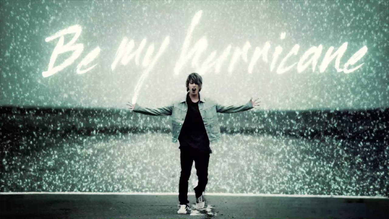 ReN、新MVで雨に打たれながら熱唱