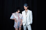 左からDAOKO、MIYAVI。