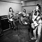 noodles主催イベント「OFF THE WALL」でTOMOVSKYと対バン