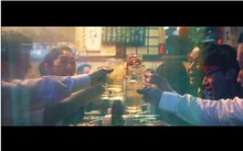 岡崎体育÷JINRO「今宵よい酔い」MVのワンシーン。