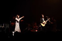 左から畠山美由紀、高野寛。（撮影：佐藤早苗）