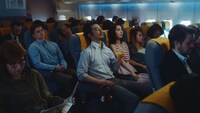 Spotify新CM「飛行機」編のワンシーン。