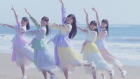 乃木坂46「平行線」ミュージックビデオのワンシーン。