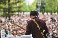 Official髭男dism「Pretender」の発売記念イベントの様子。（撮影：Seiya Uehara）