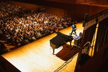 H ZETT M「ピアノ独演会2019 春 -東京オペラシティの陣-」の様子。（Poto by Yuta Ito）