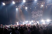 「私立恵比寿中学と打首獄門中学合同合唱コンクール」の様子。