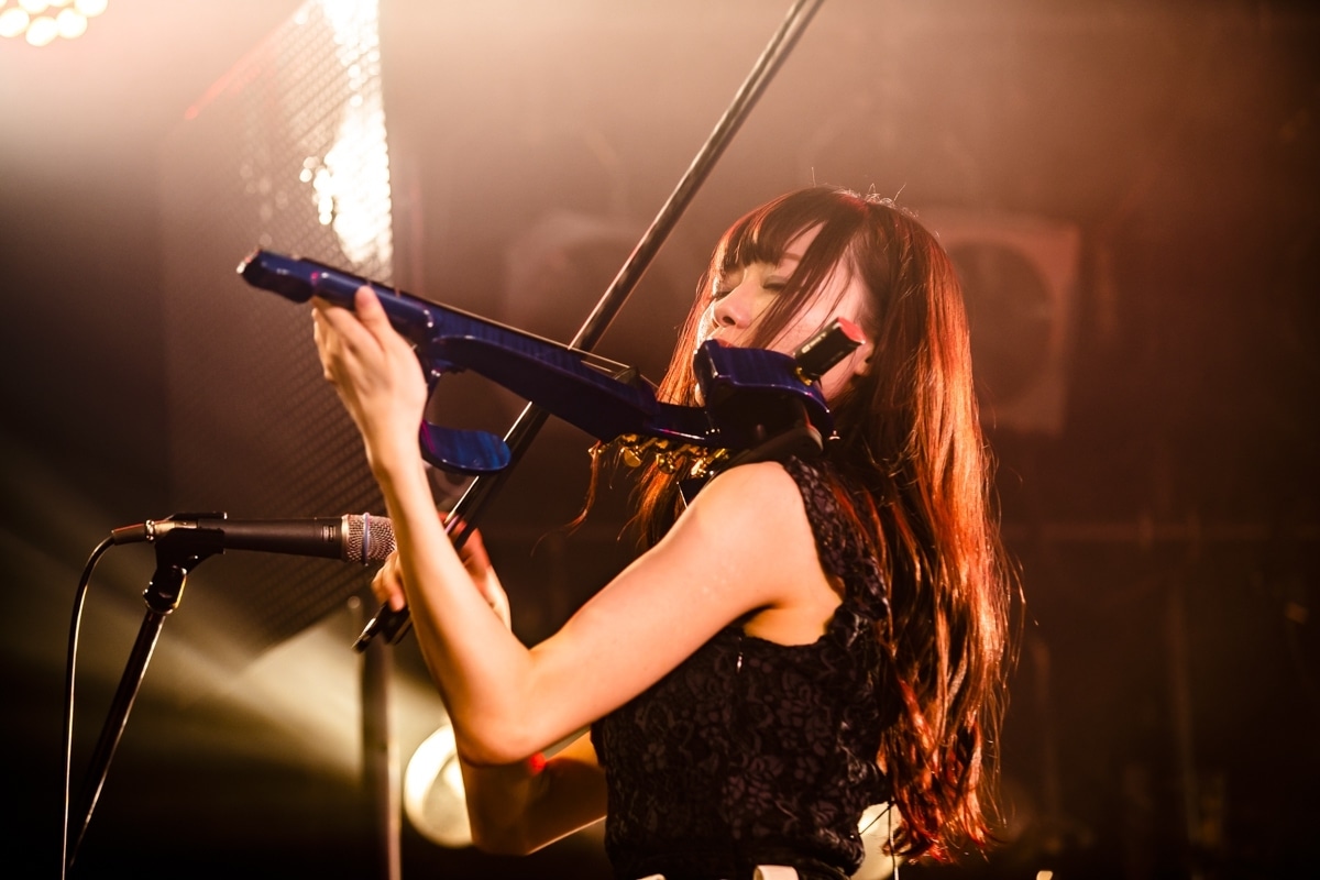 RINA（Violin）（Photo by @cazrowAoki）